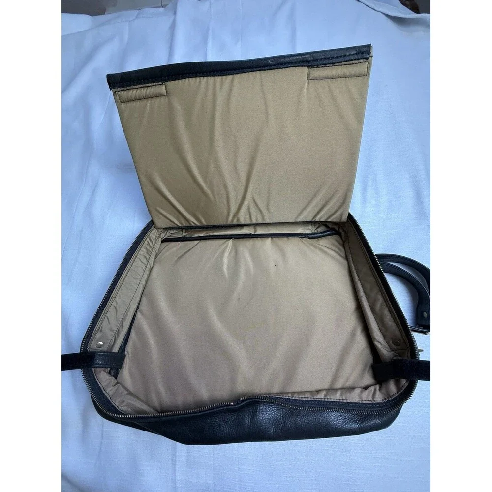 Vintage MacClay Leather Design Embossed Leather Two Tone Lg Briefcase Laptop Bag